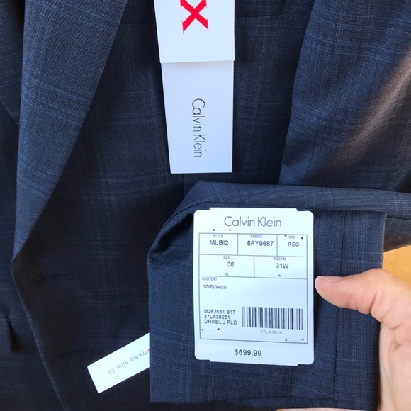 Calvin Klein BRAND NEW Navy Plaid Suit - Picture 4 of 5